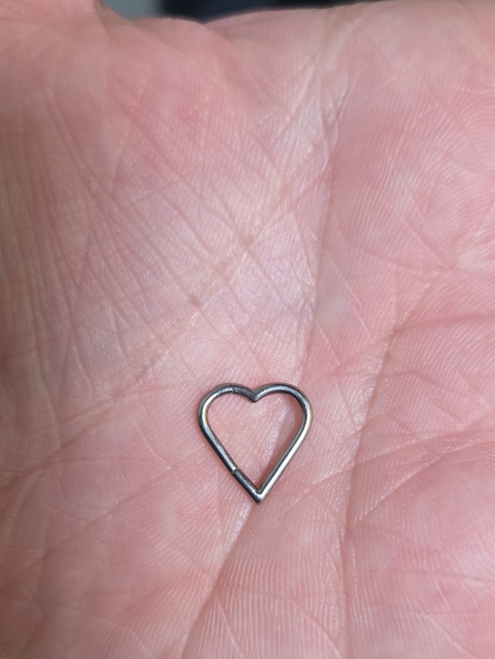 16G Titanium Heart Clicker
